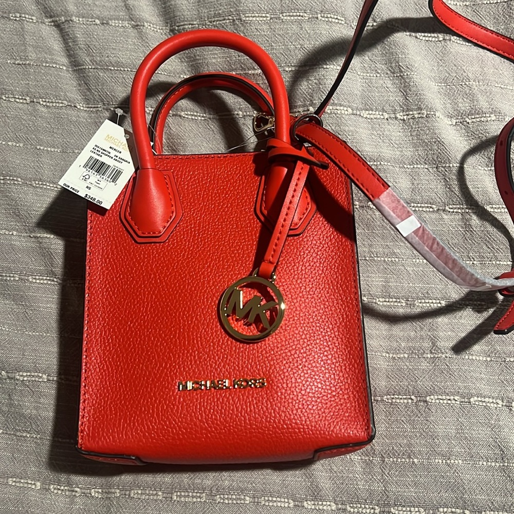 Mk❣️ - Picture 2 of 5